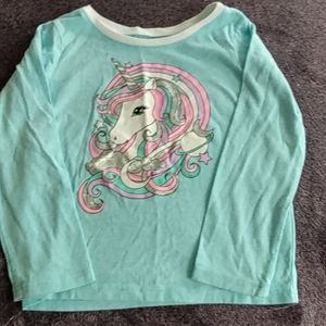 Girls long sleeved 5T unicorn shirt